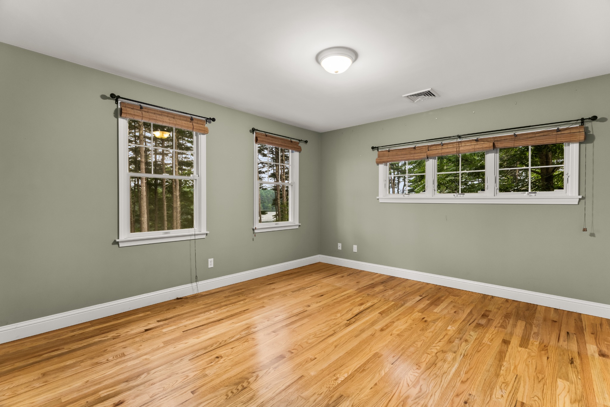 Additional bedroom